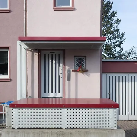 Urban Gardenappartment In 公寓 *