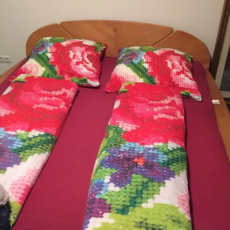 Urban Gardenappartment In 公寓